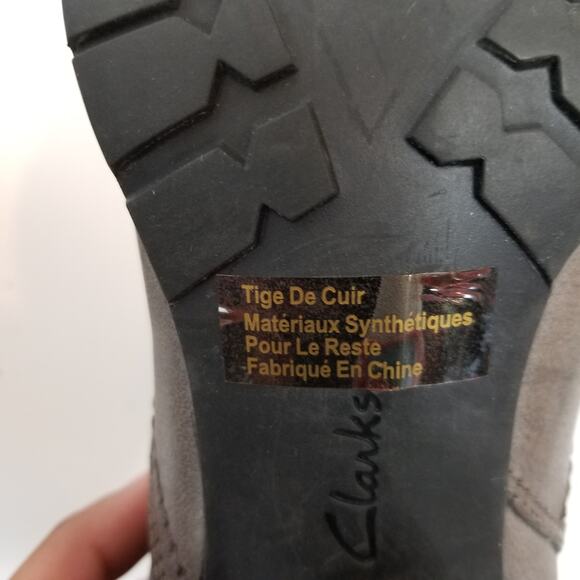 Clarks Women's Gray Stacked Heel Leather Ankle Boots Booties Size 9.5 - Picture 10 of 11